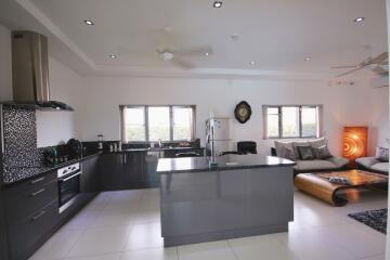 2 bed villa for sale in Hin Lek Fai, Hua Hin