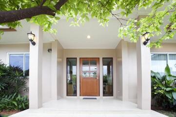 Nice 3 bedroom pool villa for sale in Nong Kae, Hua Hin