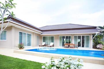 Nice 3 bedroom pool villa for sale in Nong Kae, Hua Hin