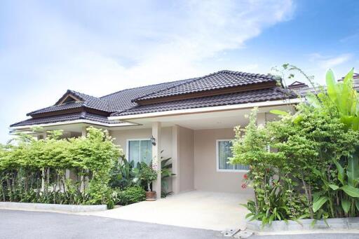 Nice 3 bedroom pool villa for sale in Nong Kae, Hua Hin