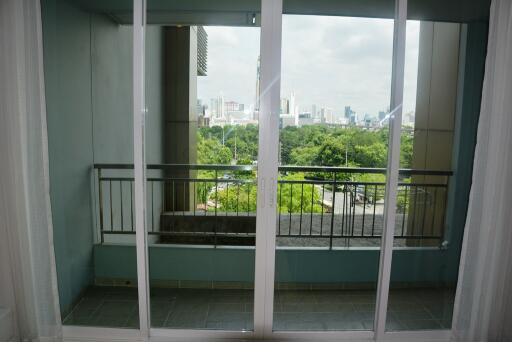 Spacious 1-bedroom condo in Petchaburi-Nana area