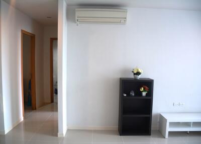 Spacious 1-bedroom condo in Petchaburi-Nana area