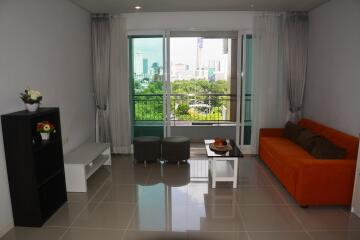 Spacious 1-bedroom condo in Petchaburi-Nana area