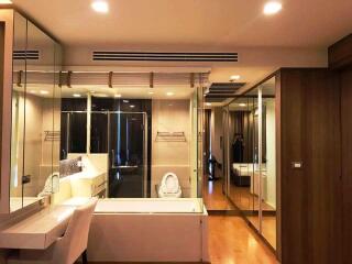 High floor unit 1 bedroom condo for sale in Sathorn