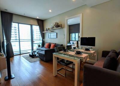 2 bedrooms condo for sale with tenant near BTS Phromphong