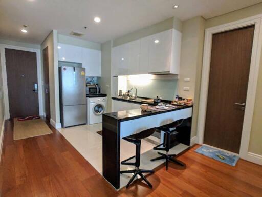 2 bedrooms condo for sale with tenant near BTS Phromphong