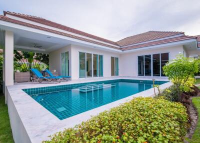 3 bedroom villa for sale in Hua Hin Beach, Hua Hin