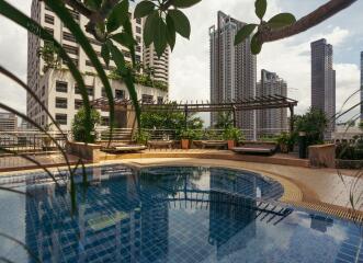 Large 1 bedroom condo for sale near BTS Nana