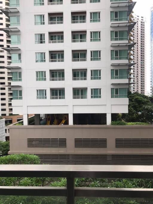 2 bedrooms condo for sale near BTS Phromphong