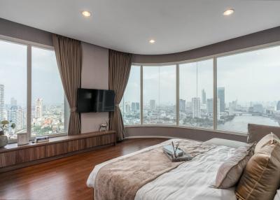 3 bedrooms condo for sale on the Bangkok riverside