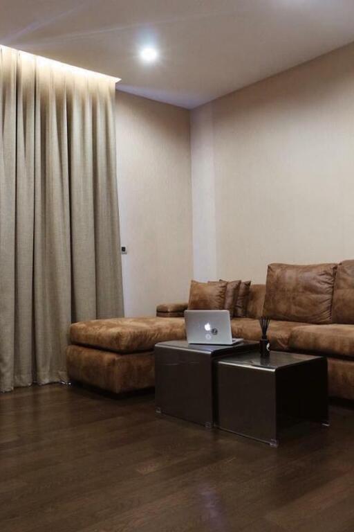 Nice 1 bedroom condo for sale near BTS Phromphong