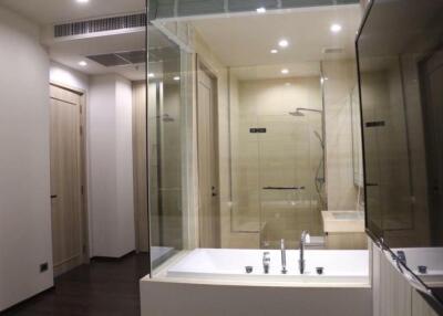 Nice 1 bedroom condo for sale near BTS Phromphong