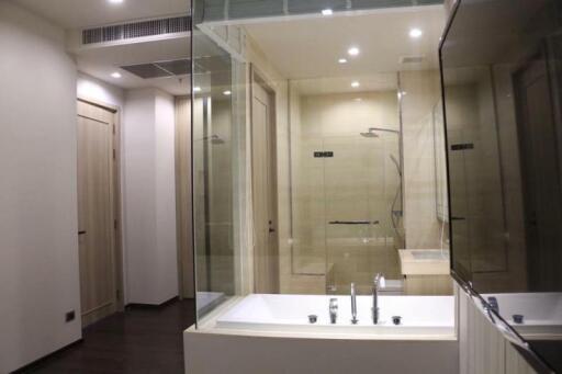 Nice 1 bedroom condo for sale near BTS Phromphong