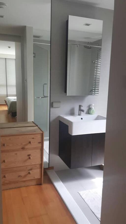 2 bedrooms condo for sale near BTS Ekkamai