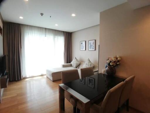 2 bedrooms condominium for sale close to MRT Petchburi station