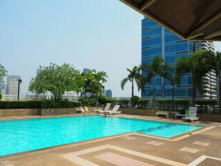 2 bedroom condo for sale close to Asoke BTS station.