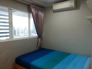 2 bedroom condo for sale close to Asoke BTS station.