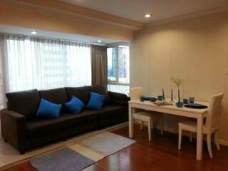 2 bedroom condo for sale close to Asoke BTS station.