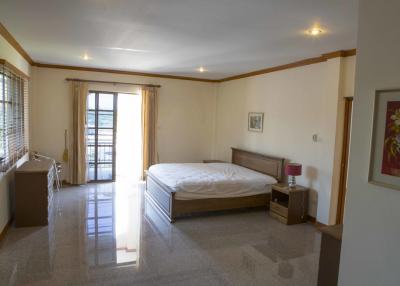 4 bed villa for sale in Hua Hin City, Hua Hin