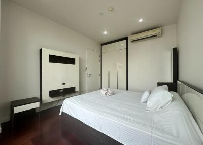 2 bedroom condo for sale on Petchaburi road