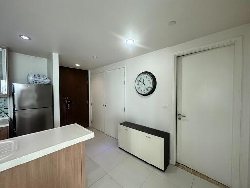 2 bedroom condo for sale on Petchaburi road