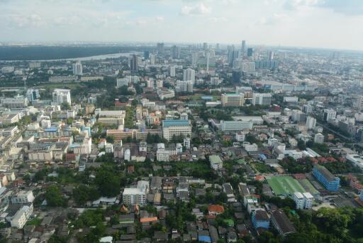 4-bedroom modern penthouse with breathtaking views in Sathorn