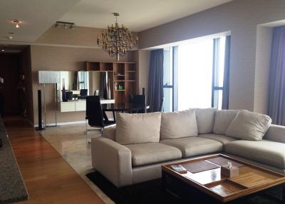 3-bedroom spacious condo with panoramic views in Sathorn