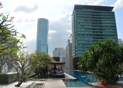 3-bedroom spacious condo with panoramic views in Sathorn