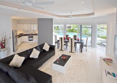 3 bedroom villa for sale in Choeng mon