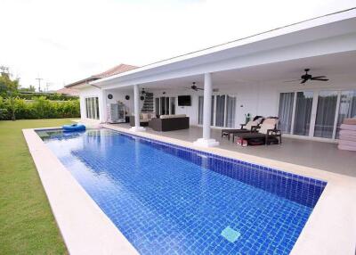 3 bed villa for sale in Hua Hin