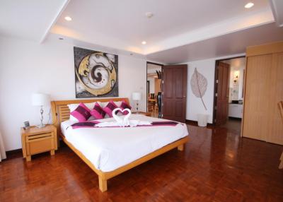 3 bed condo for sale in Nong Kae, Hua Hin