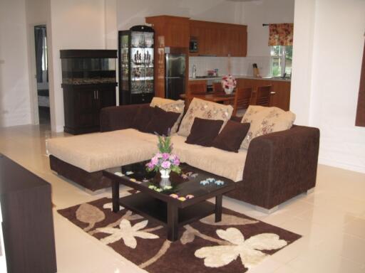 For sale in Hua Hin, 3 bedrooms villa not far from the beaches