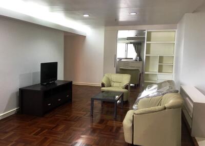 2 bedroom condo for sale close to Phrom Phong BTS Station