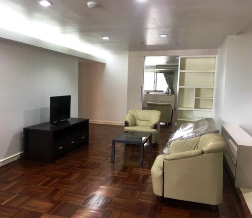 2 bedroom condo for sale close to Phrom Phong BTS Station