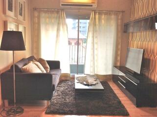 Low rise 1 bedroom  condominium in Promphong