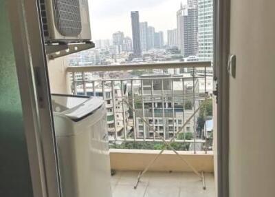 One bedroom apartment for sale in Ekamai