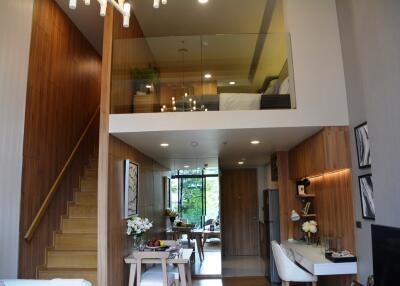 Brand new 1-bedroom duplex in the Phromphong area