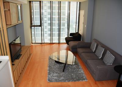1-bedroom high floor condo in the Thonglor-Ekamai area