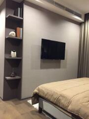 Luxury 1 bedroom for sale 0 meter from Surasak BTS station.