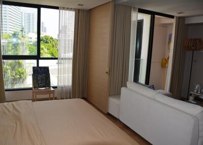 1 Bedroom Luxury Condominium for sale close to Thonglor BTS