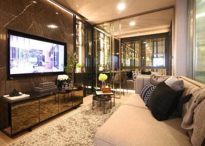 Brand new fully furnished condos in Phromphong