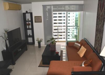 Spacious high floor 1-bedroom condo in Nana