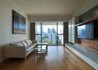 Stunning modern 2-bedroom condo for sale in Sathorn