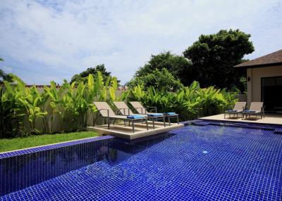 3-bedroom pool villa close to Nai Harn Beach