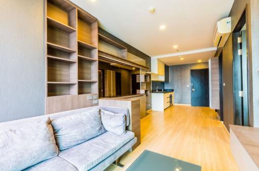 2-bedroom unit in Pra Khanong area