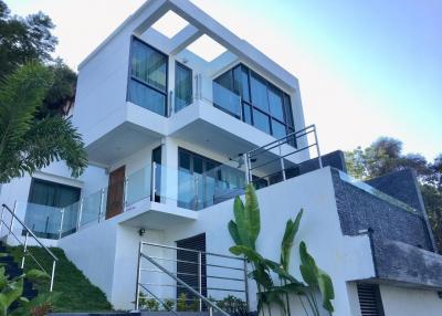 Contemporary sea view villa in Kata