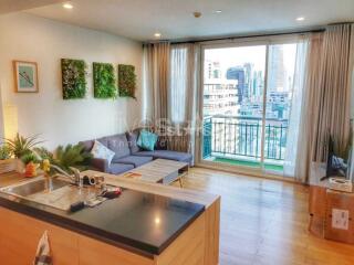 1-bedroom modern corner unit for sale in the heart of Asoke