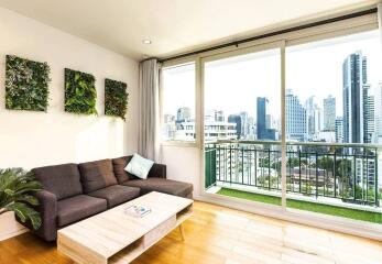 1-bedroom modern corner unit for sale in the heart of Asoke