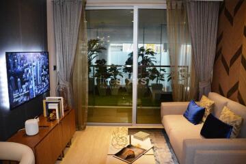 1-bedroom modern condo very close to BTS Ploenchit