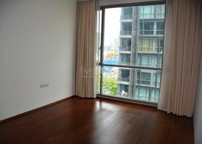 2-bedroom condo in high end residence of Thonglor